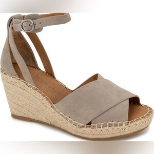 Gentle Souls Charli New 7.5 Taupe suede Espadrille Wedge X Band Platform Sandals